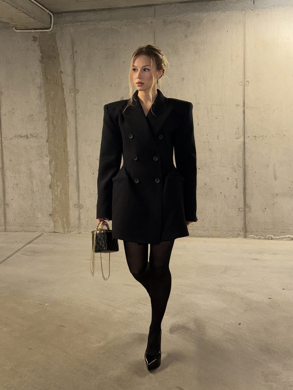 Hourglass Blazer Dress – Black