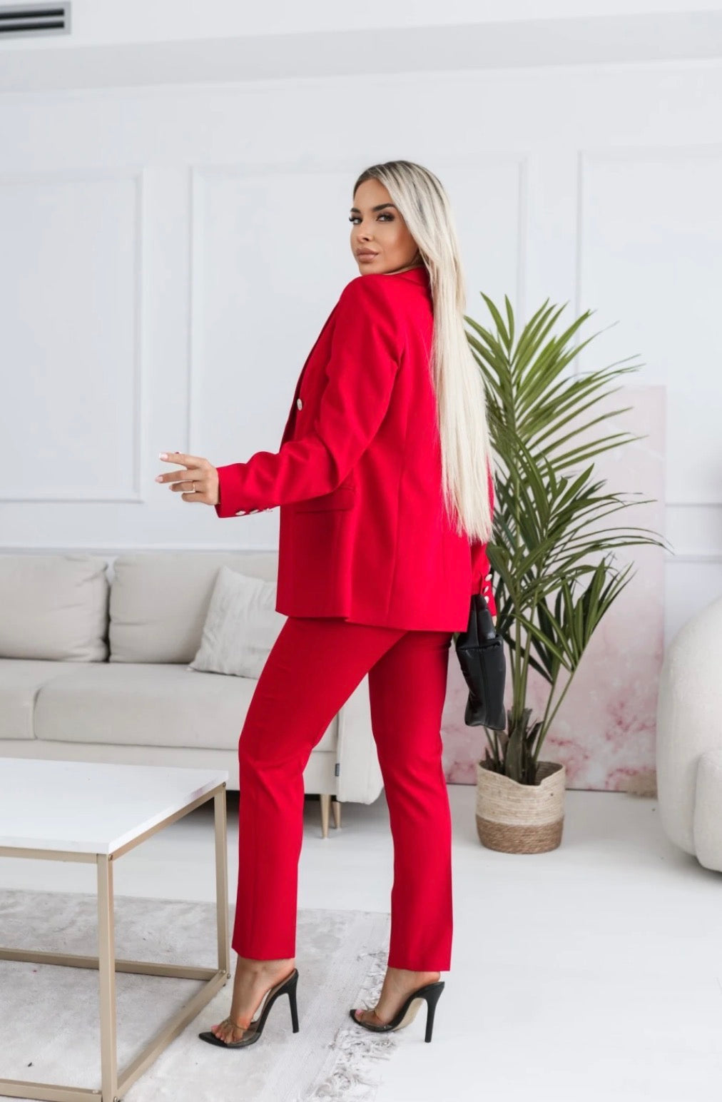 Power Chic Blazer – Red